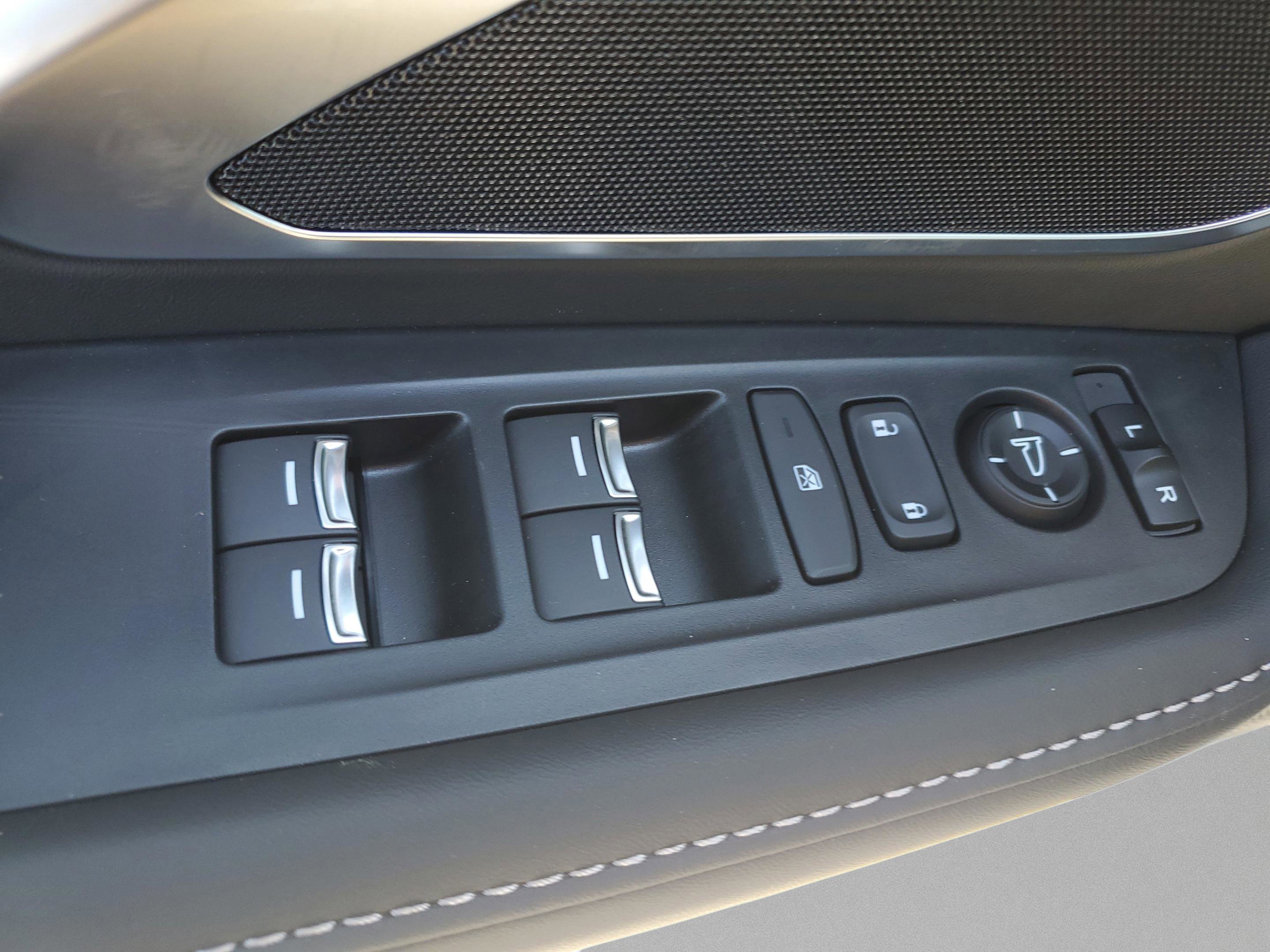 New 2026 Acura RDX SH-AWD image 22