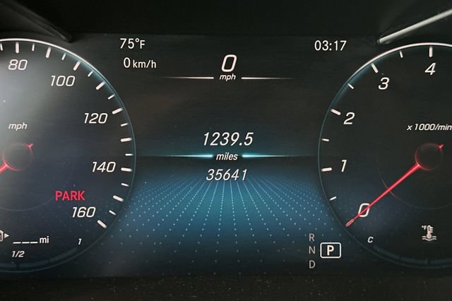Used 2023 Mercedes-Benz GLC 300 4MATIC Coupe image 30