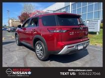 Certified 2023 Nissan Pathfinder SL w/ SL Premium Package AWD/4WD image 3