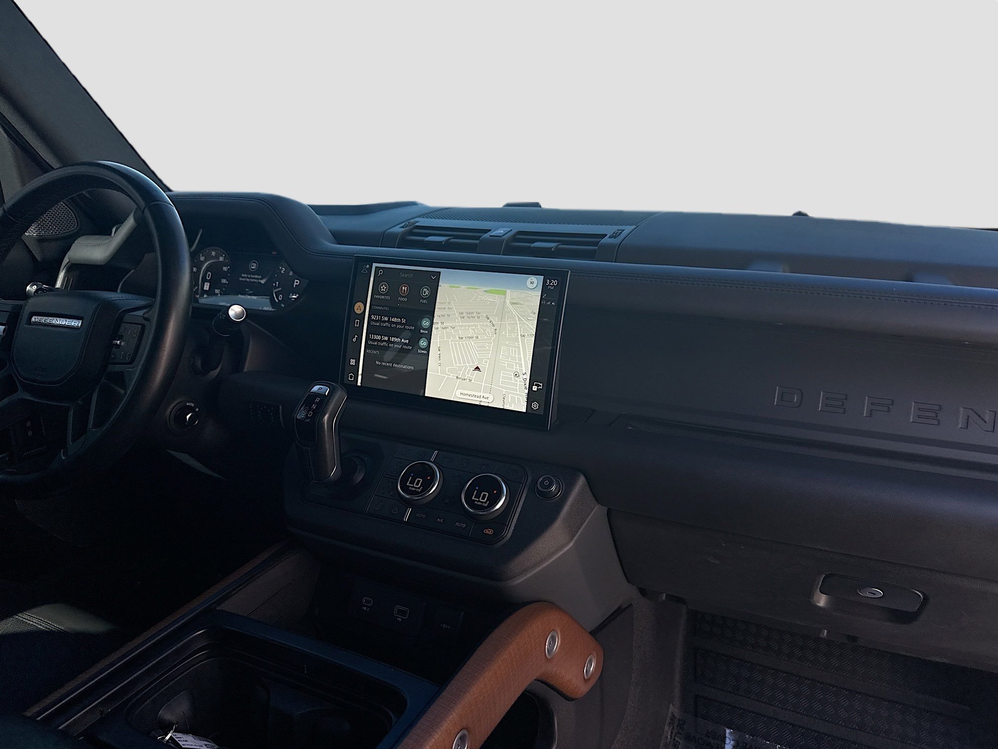 Used 2023 Land Rover Defender 110 X image 32