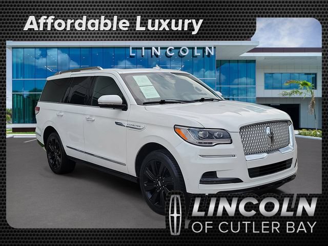 Certified 2022 Lincoln Navigator Reserve RWD image 1