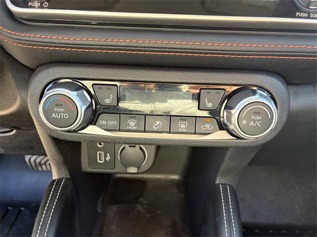 Used 2020 Nissan Kicks SR image 26