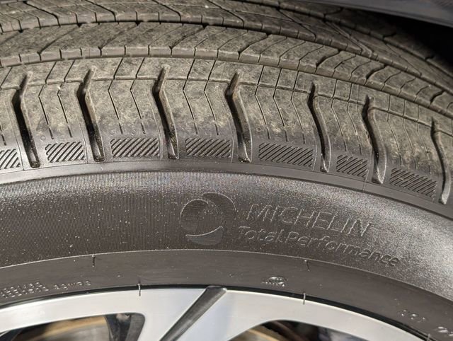 Used 2024 Lincoln Nautilus Reserve image 9