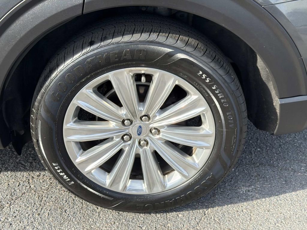 Used 2020 Ford Explorer Limited w/ Class III Trailer Tow Package AWD/4WD image 11