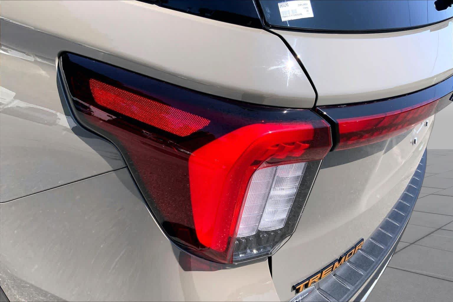 Used 2026 Ford Explorer Tremor w/ Tremor Ultimate Package AWD/4WD image 28