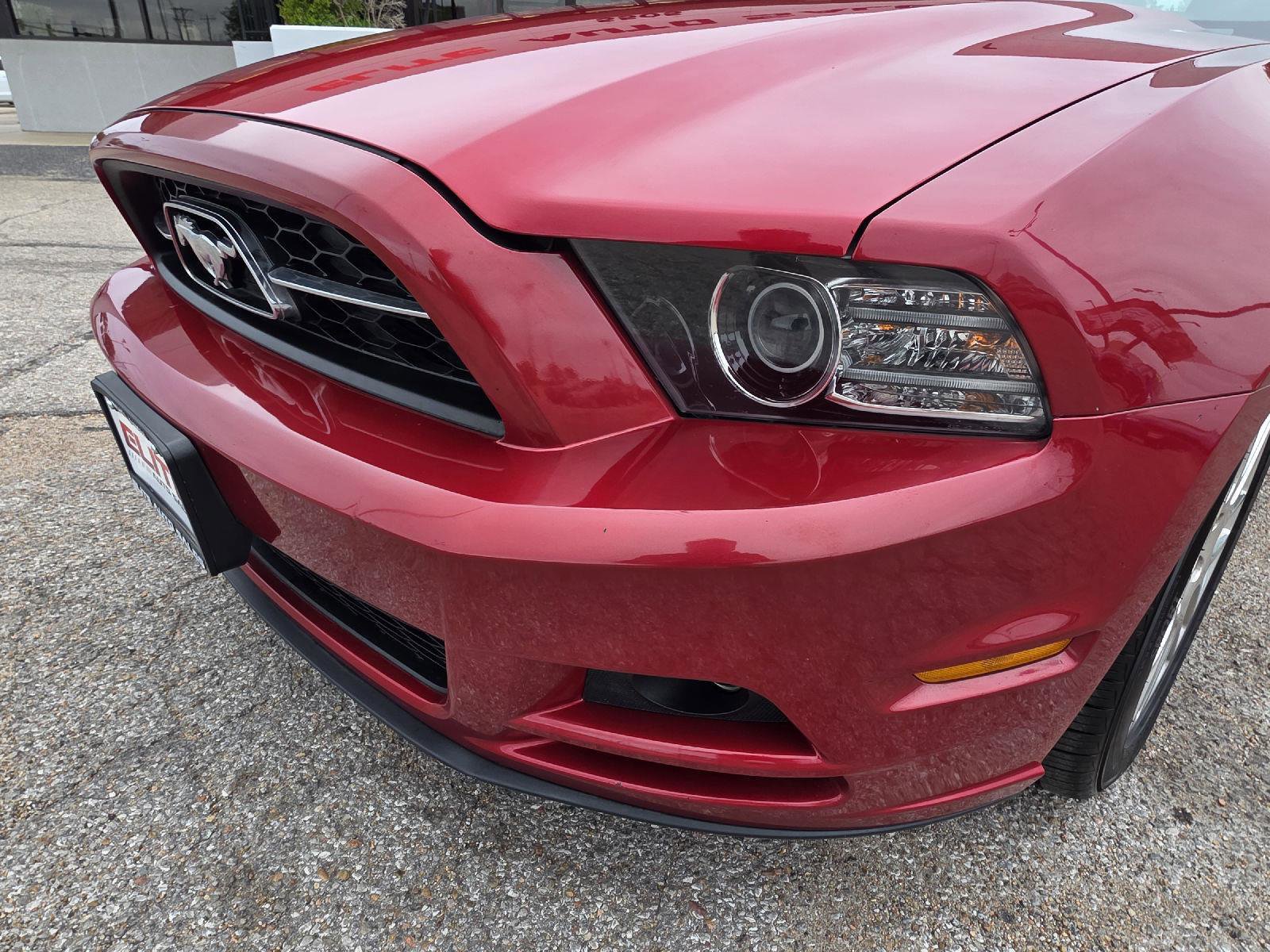 Used 2013 Ford Mustang Premium RWD image 25