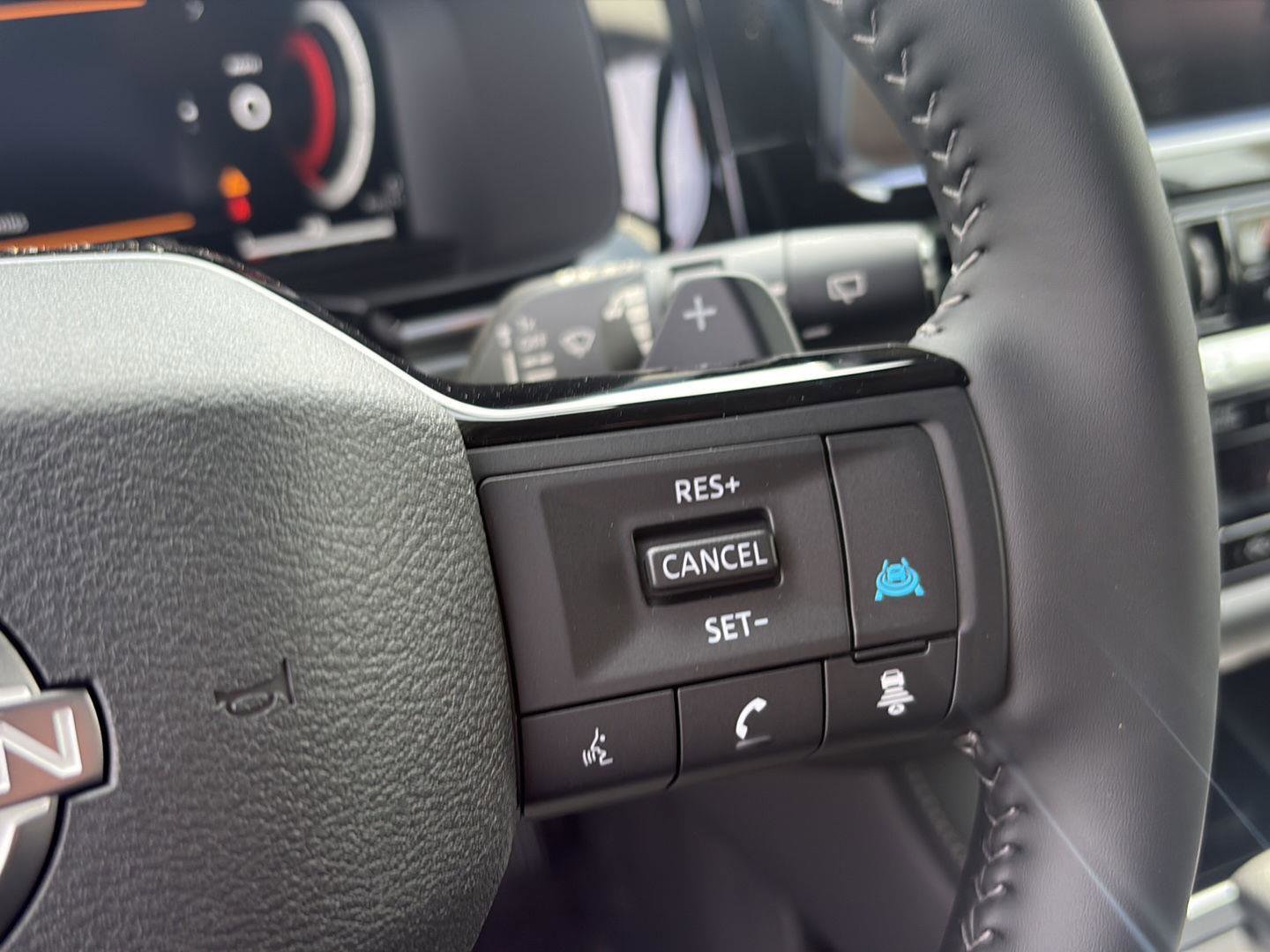 New 2026 Nissan Pathfinder SL AWD/4WD image 15