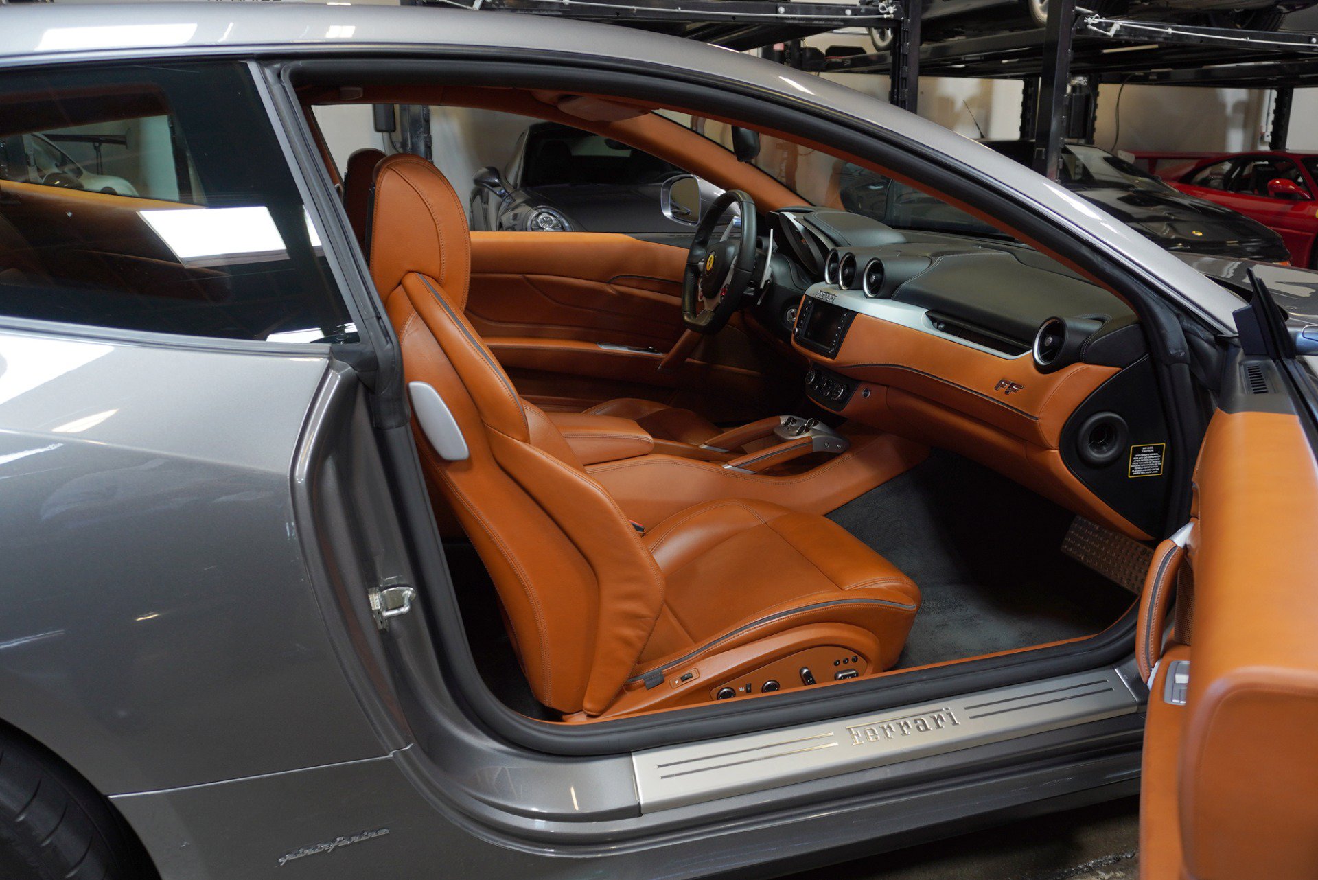 Used 2012 Ferrari FF AWD/4WD image 39