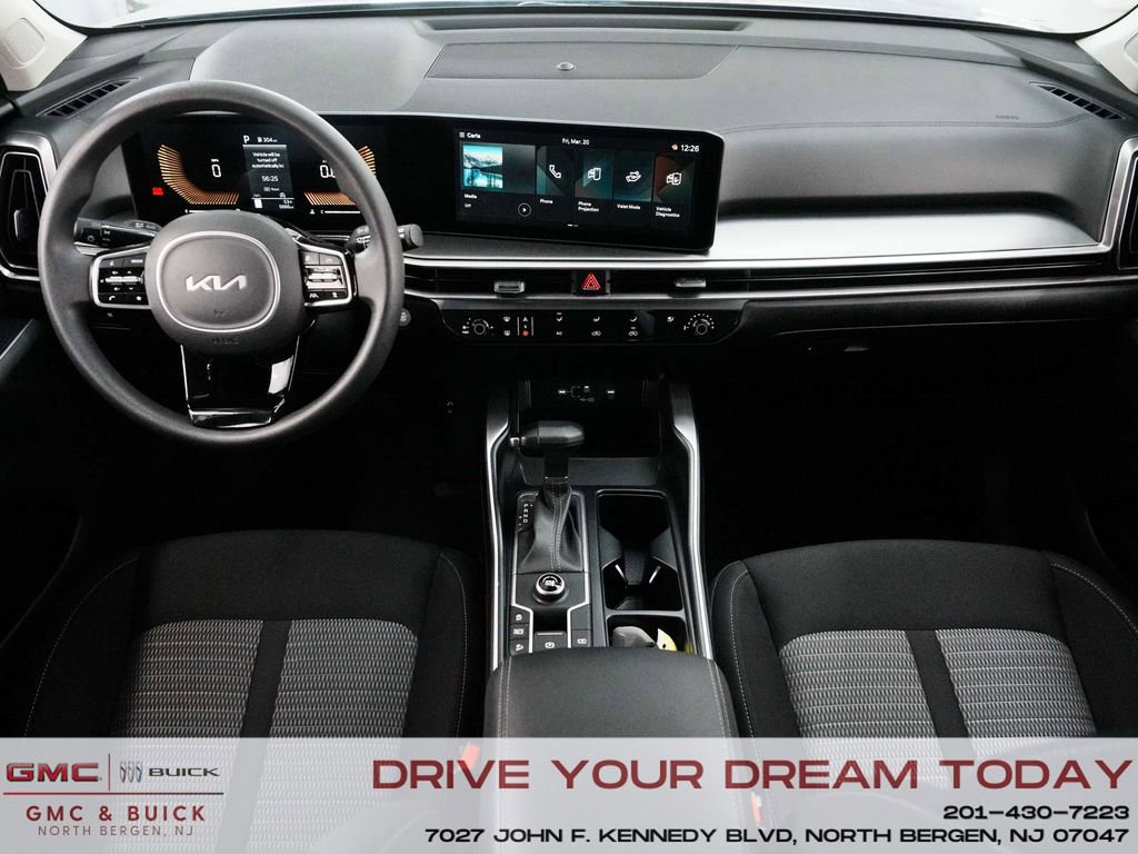 Used 2025 Kia Sorento LX image 37