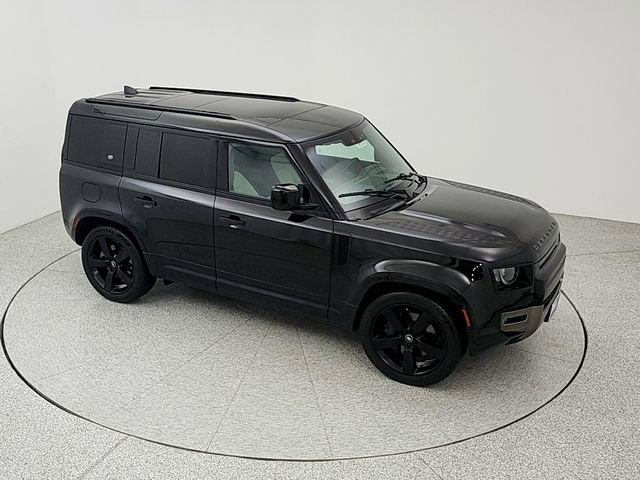 Certified 2023 Land Rover Defender 110 X-Dynamic SE image 15