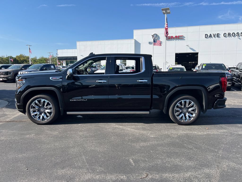 Used 2025 GMC Sierra 1500 Denali w/ Denali Reserve Package AWD/4WD image 11
