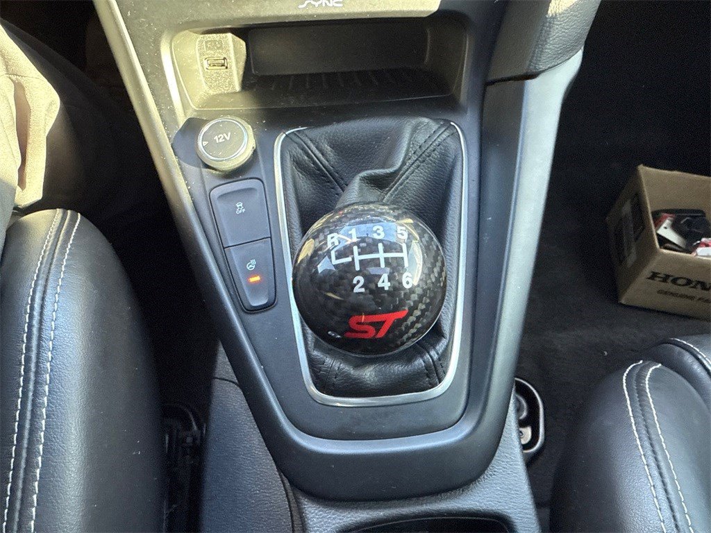 Used 2018 Ford Focus ST w/ Equipment Group 402A image 31