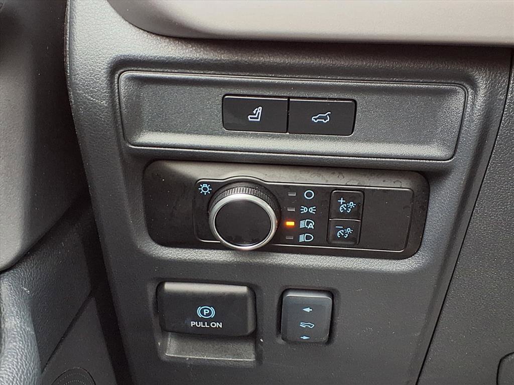 Used 2024 Ford Expedition XLT image 22