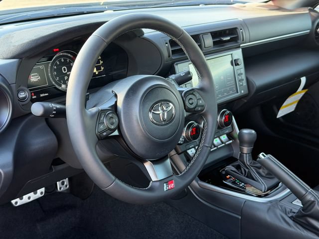 Used 2025 Toyota GR86 Premium w/ ALL Weather Mat Package (TMS) RWD image 10