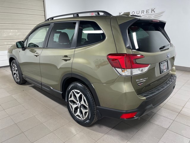 Used 2023 Subaru Forester Premium AWD/4WD image 4