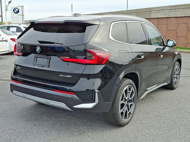 Certified 2026 BMW X1 xDrive28i w/ Technology Package AWD/4WD image 4