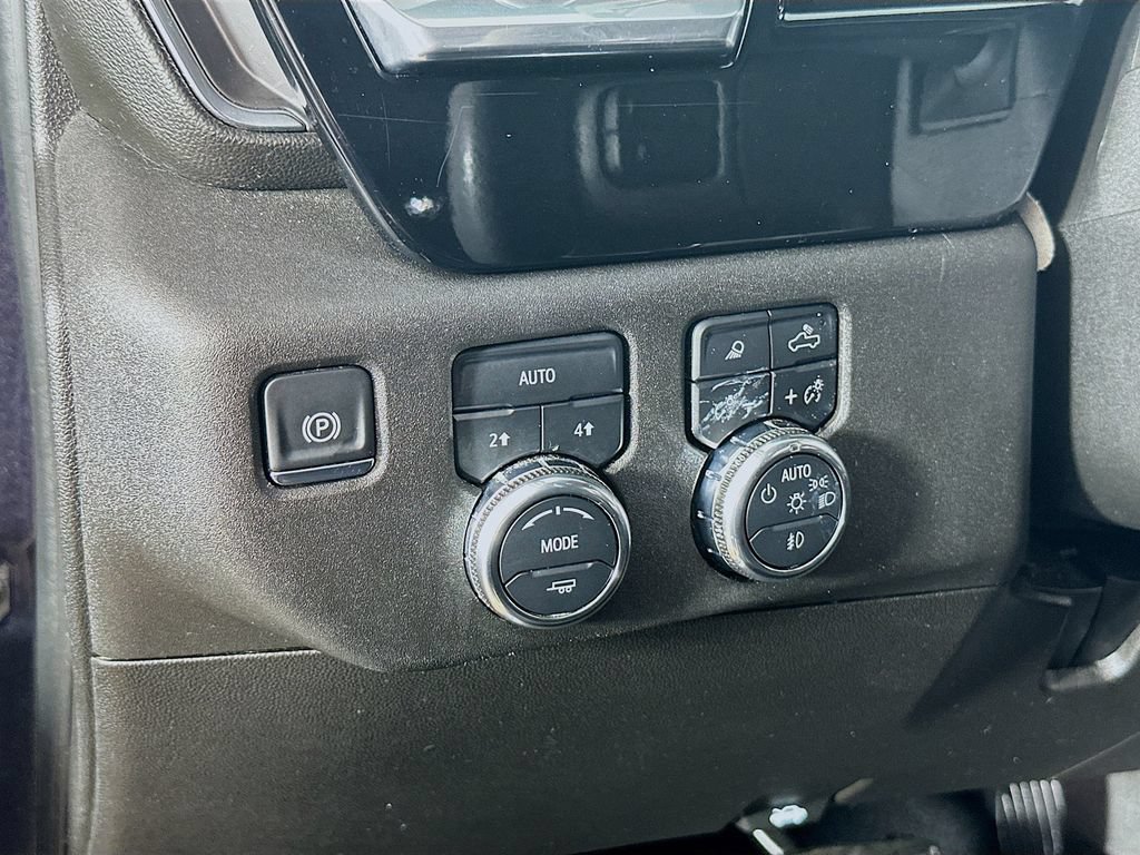 Used 2025 GMC Sierra 1500 SLT AWD/4WD image 21