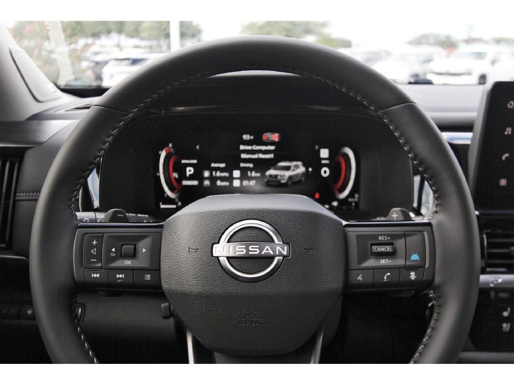 New 2026 Nissan Pathfinder Platinum FWD image 15