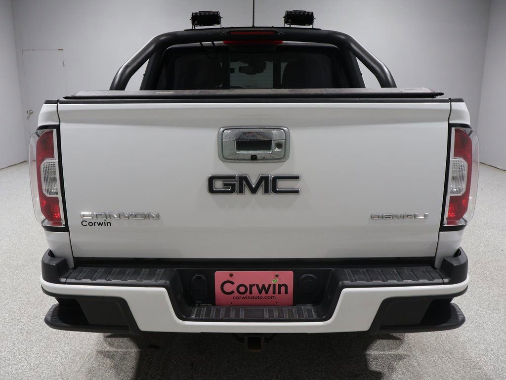 Used 2018 GMC Canyon Denali image 3