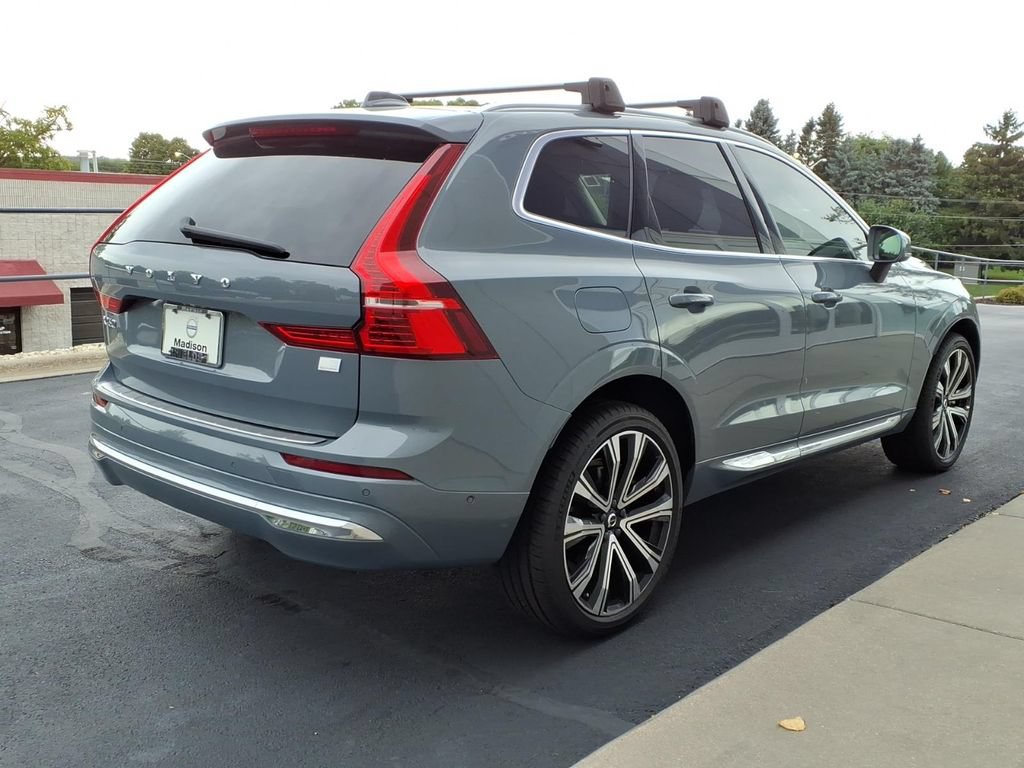 Certified 2023 Volvo XC60 T8 Ultimate w/ Climate Package AWD/4WD image 5