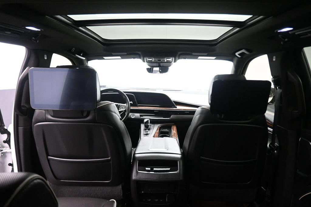 Used 2024 Cadillac Escalade ESV Premium Luxury w/ LPO, Floor Liner Package AWD/4WD image 52