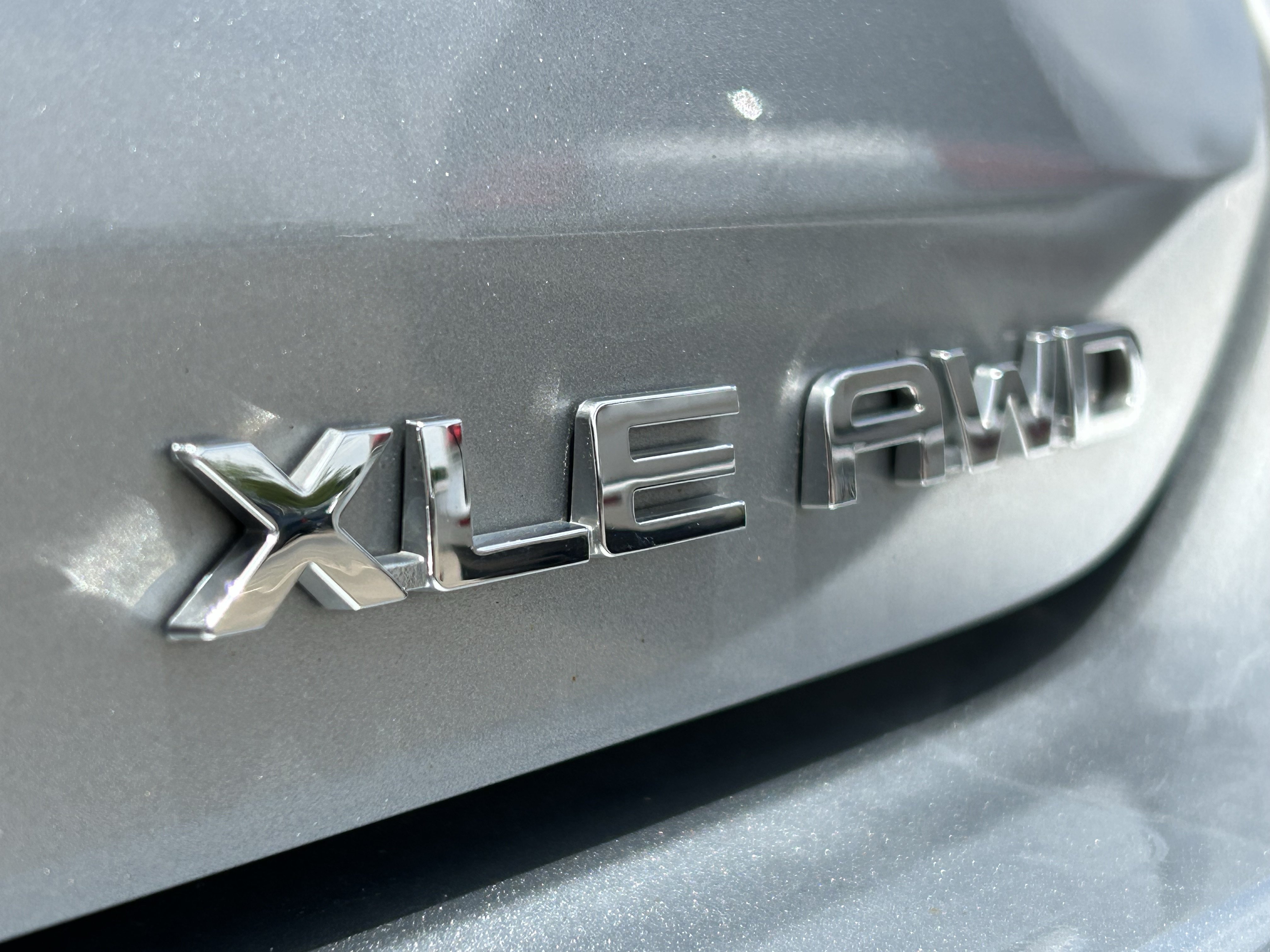 Certified 2020 Toyota Highlander XLE AWD/4WD image 9