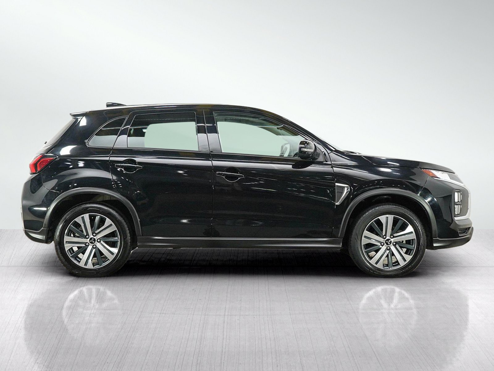 Used 2024 Mitsubishi Outlander Sport SE AWD/4WD image 6