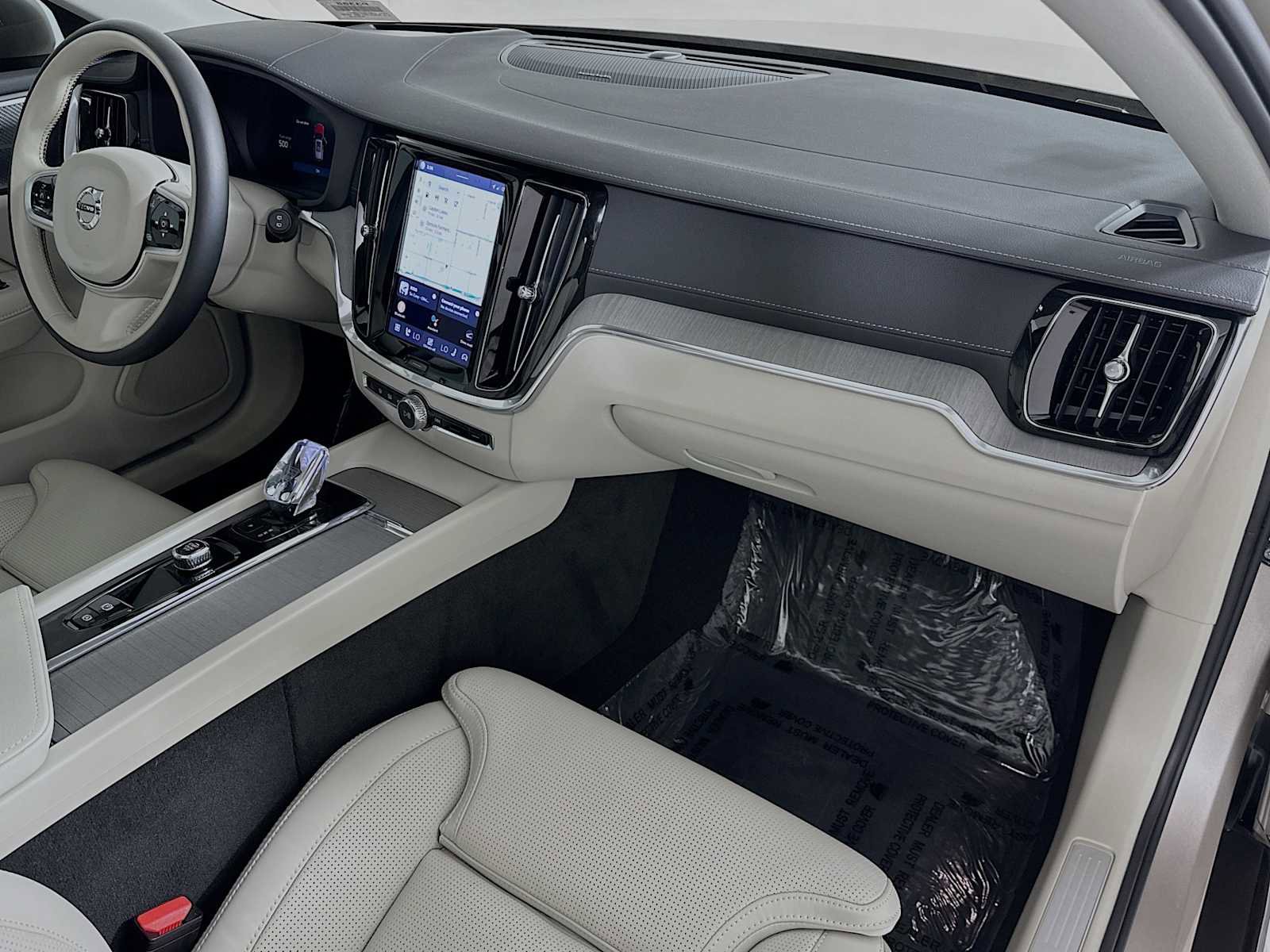 Used 2025 Volvo V60 B5 Cross Country Ultra w/ Protection Package Premier image 28