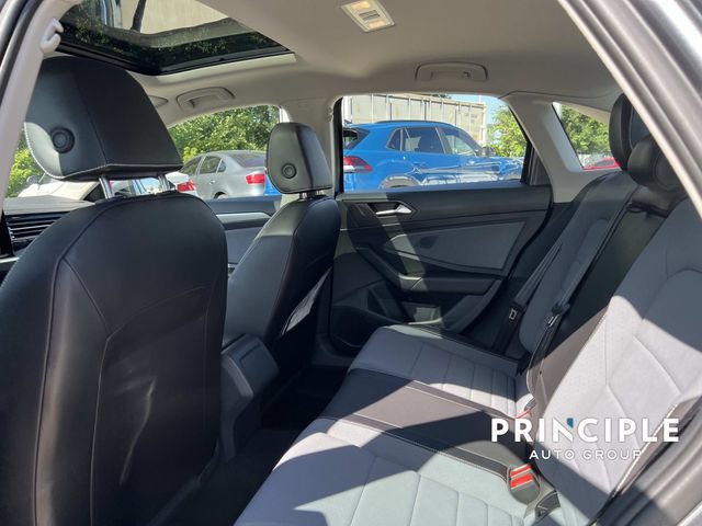 Used 2026 Volkswagen Jetta SE FWD image 28