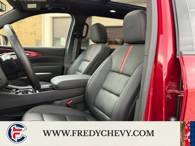 Used 2024 Chevrolet Traverse RS w/ LPO, Floor Liner Package AWD/4WD image 24