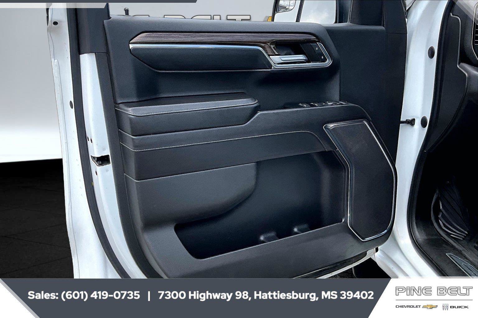 Used 2023 Chevrolet Silverado 1500 LT Trail Boss w/ Protection Package AWD/4WD image 18