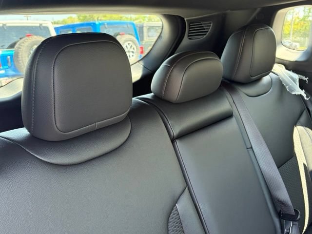 New 2026 Jeep Compass Latitude AWD/4WD image 29