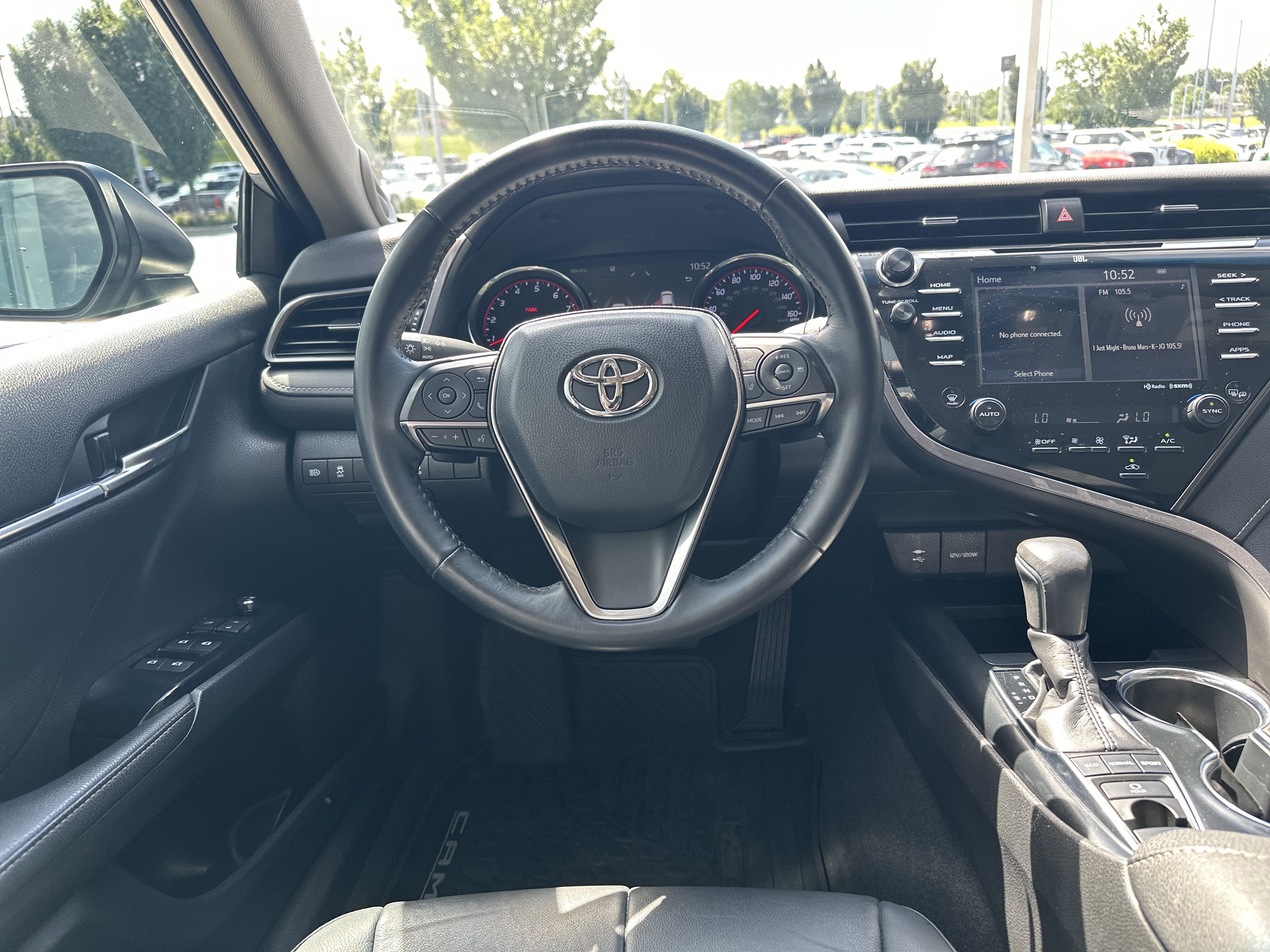 Used 2019 Toyota Camry XSE FWD image 16