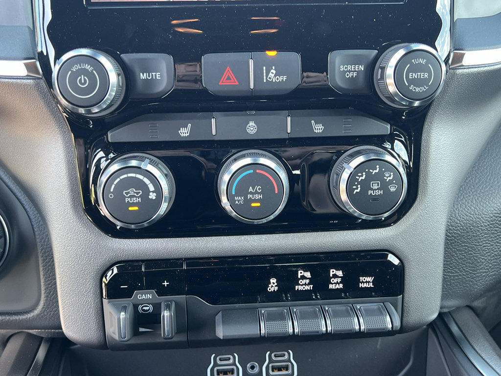 New 2026 RAM 1500 Big Horn w/ Night Edition AWD/4WD image 21