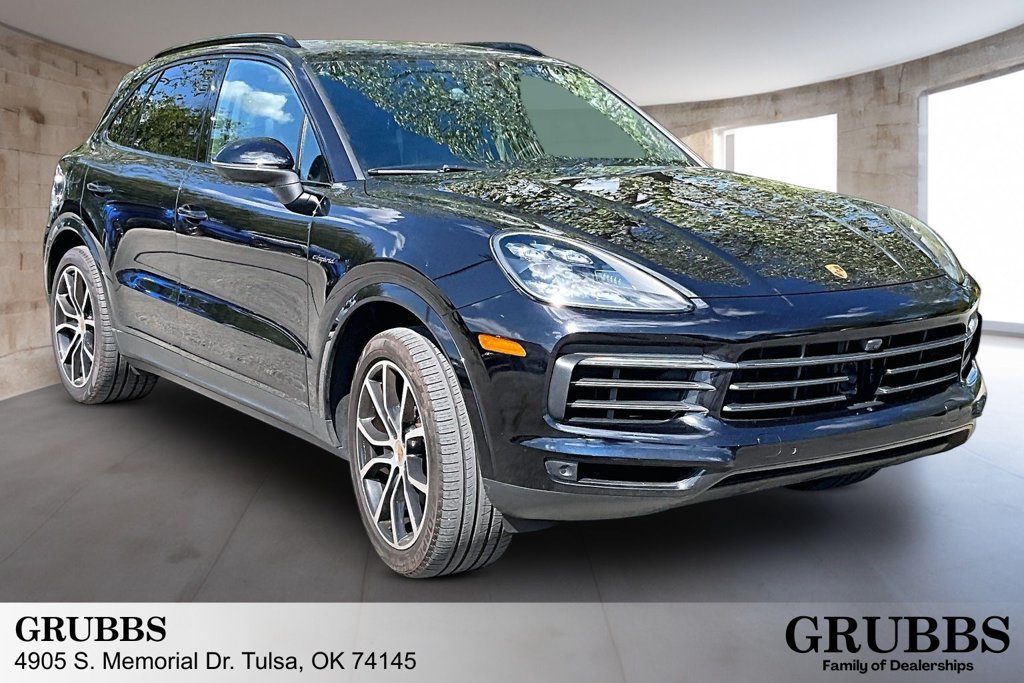 Used 2022 Porsche Cayenne Platinum Edition AWD/4WD image 1
