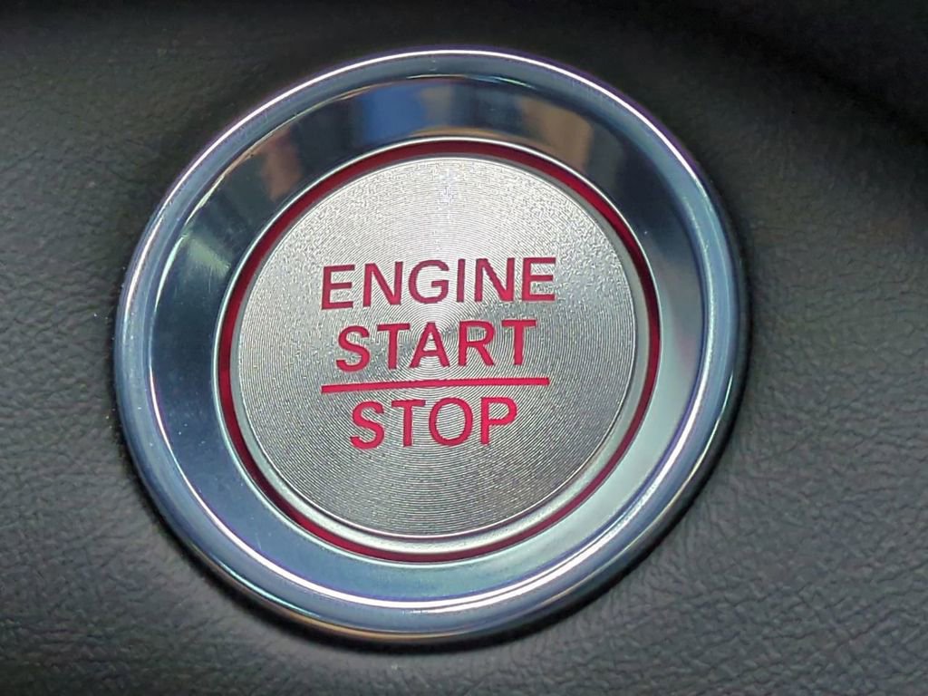 Certified 2025 Acura RDX SH-AWD w/ Advance Package image 28