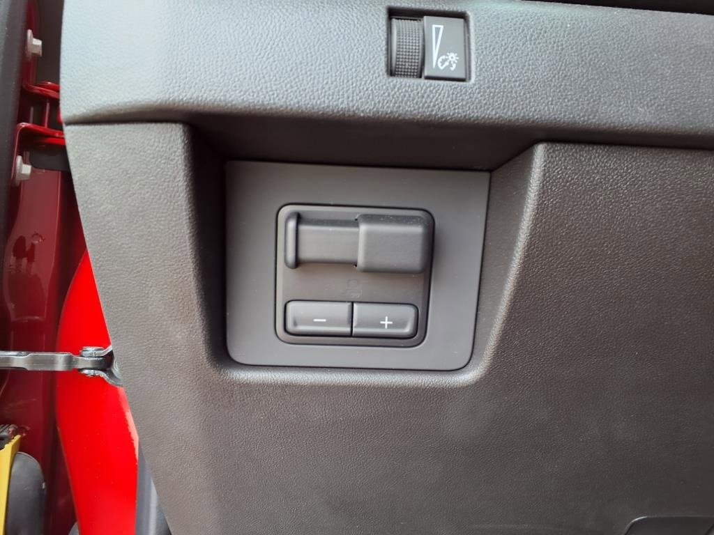 Used 2024 GMC Canyon Elevation w/ Convenience Package image 42