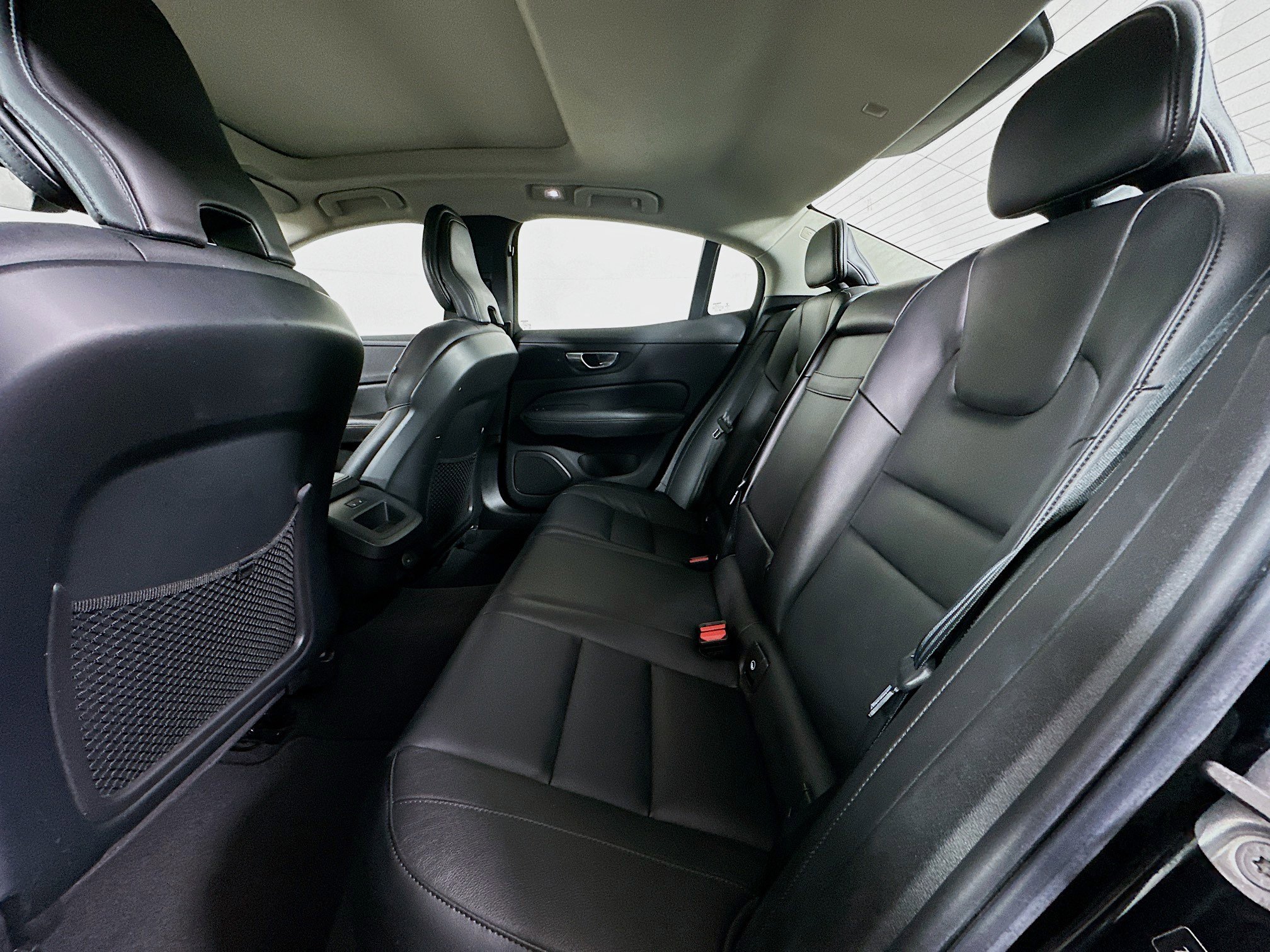 Used 2024 Volvo S60 B5 Core image 28