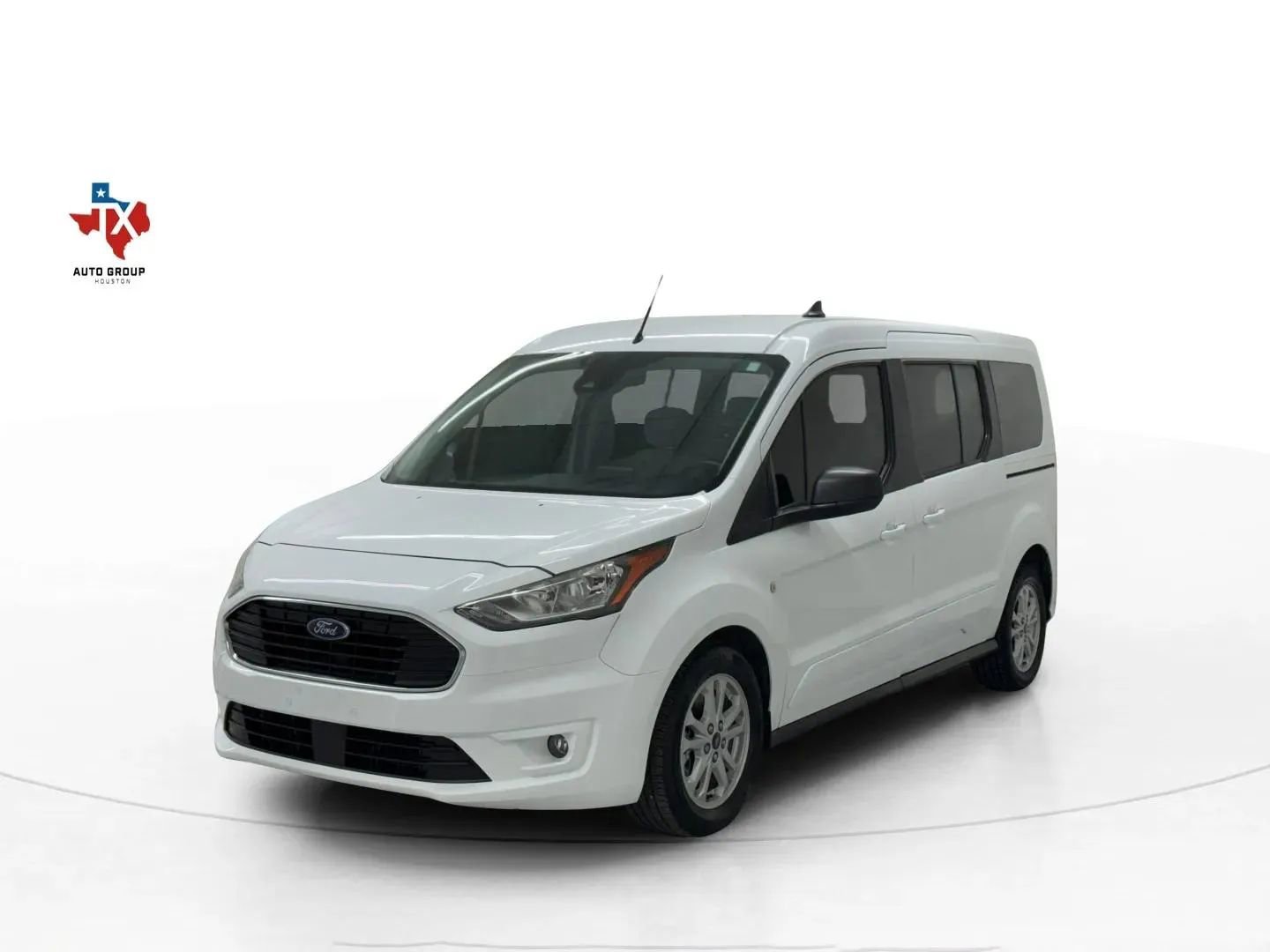 Used 2023 Ford Transit Connect XLT image 5