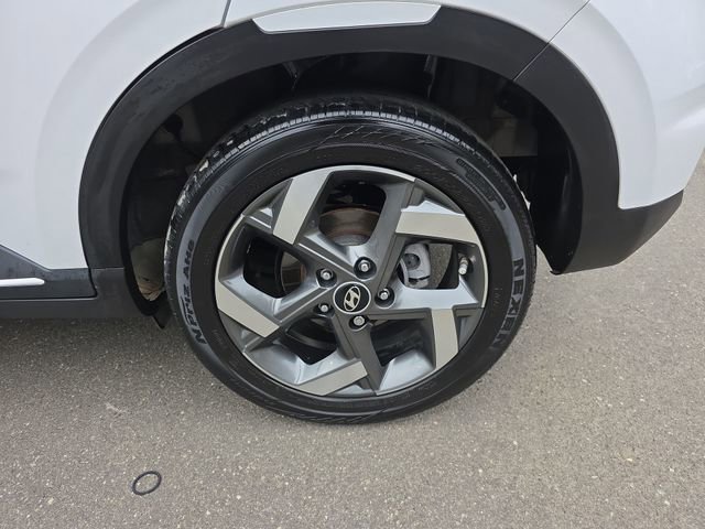 Certified 2023 Hyundai Venue Limited w/ Cargo Package image 43