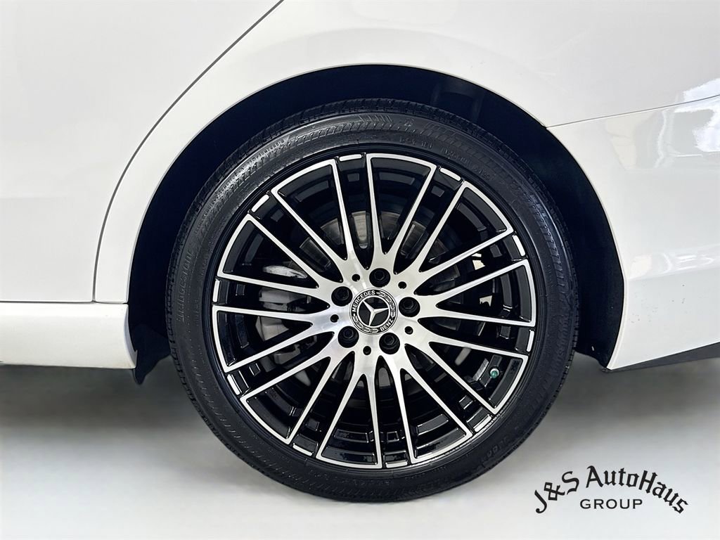 Used 2023 Mercedes-Benz C 300 Sedan image 38