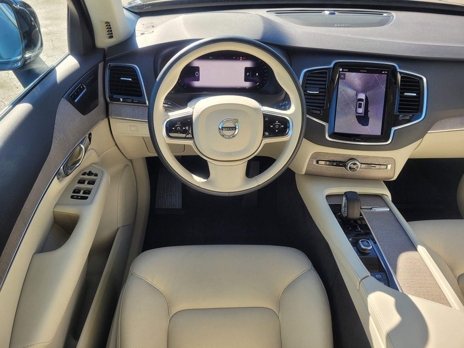 Certified 2023 Volvo XC90 B6 Plus w/ Protection Package Premier AWD/4WD image 14