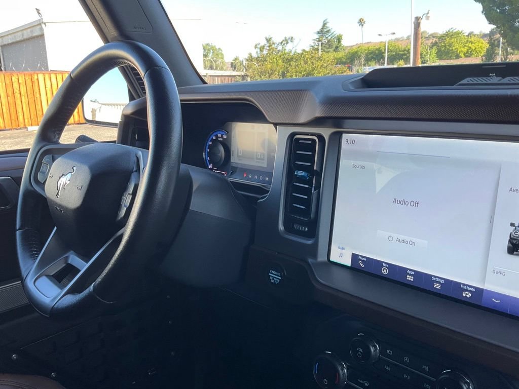 Used 2023 Ford Bronco Outer Banks AWD/4WD image 44