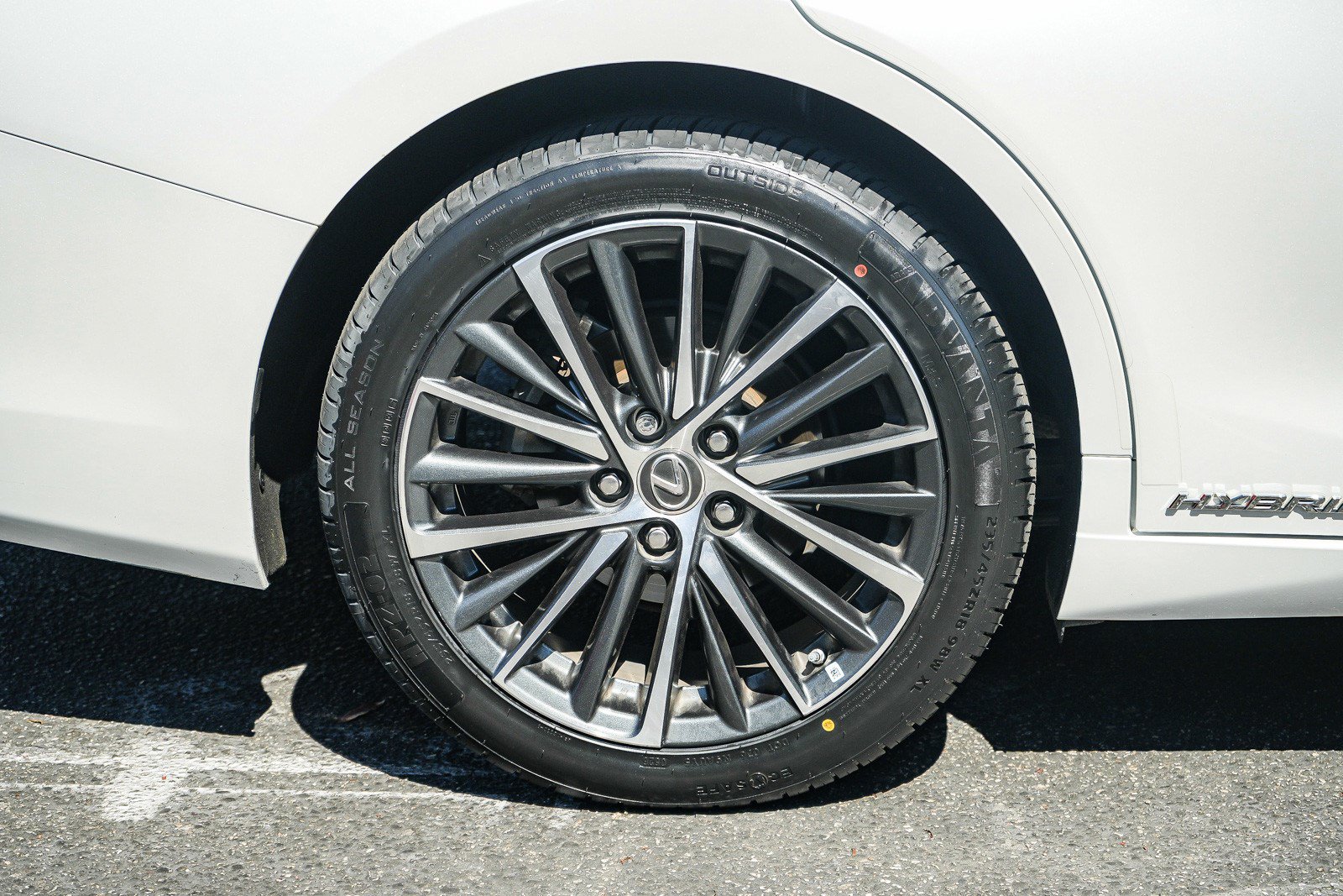 Used 2022 Lexus ES 300h w/ Premium Package FWD image 11