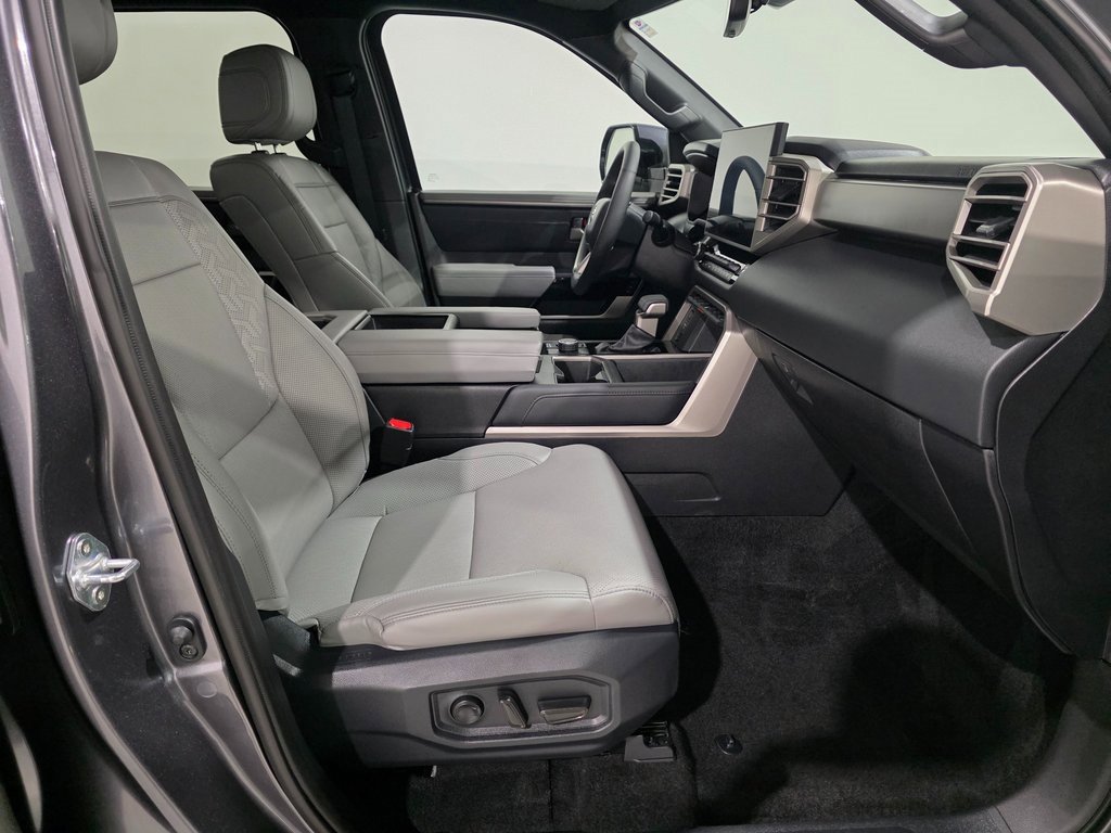 Used 2025 Toyota Tundra Limited image 23
