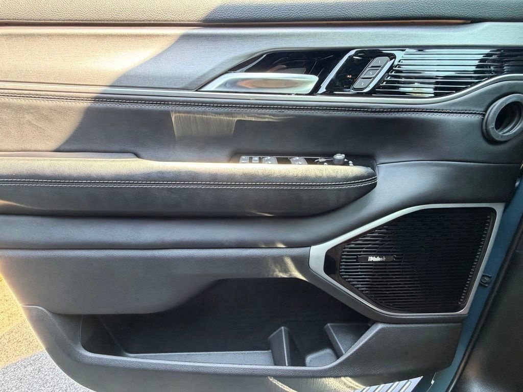 New 2026 Jeep Grand Wagoneer Limited AWD/4WD image 25