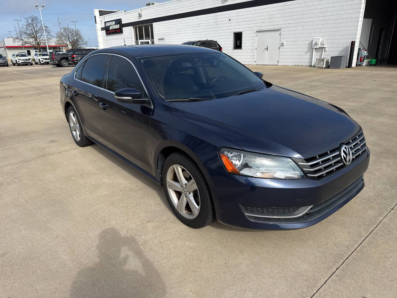 Used 2013 Volkswagen Passat TDI SE FWD image 8