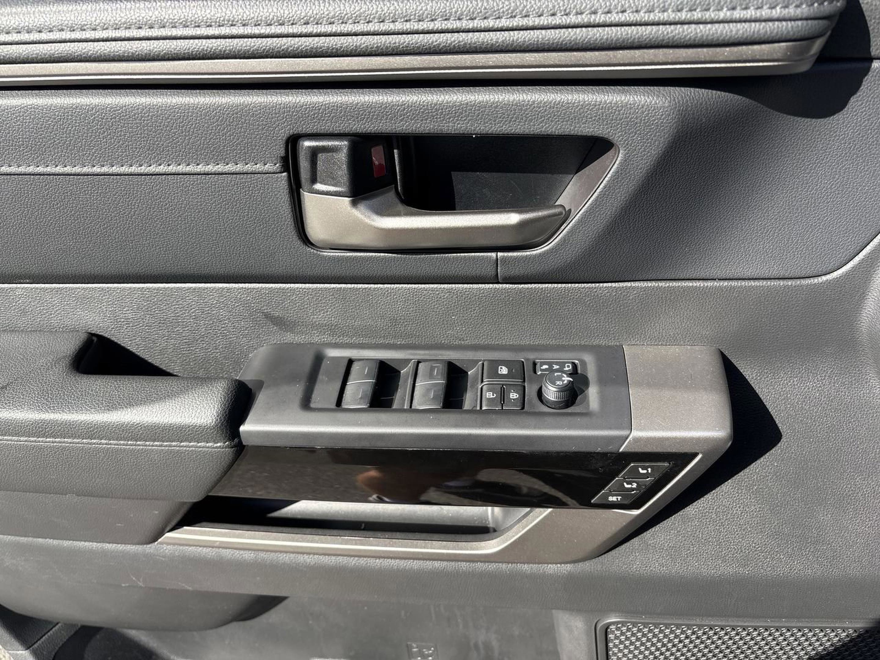 Used 2024 Toyota Tundra Limited image 18