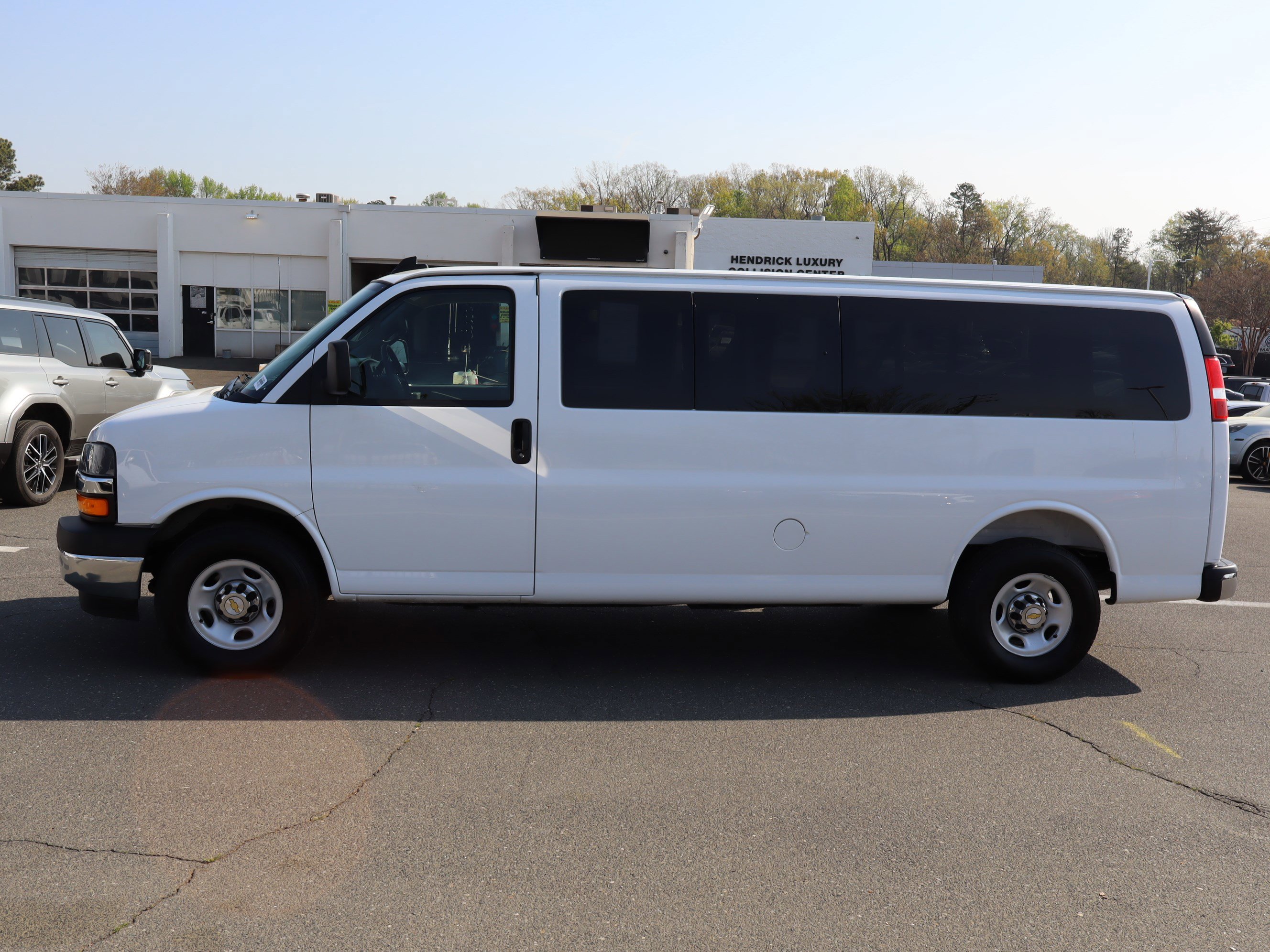 Used 2024 Chevrolet Express 3500 LT w/ LT Preferred Equipment Group image 8