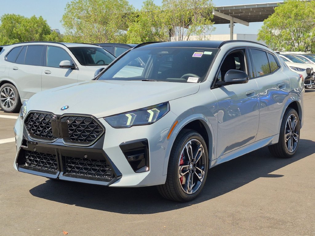 New 2026 BMW X2 xDrive28i w/ Technology Package AWD/4WD image 2
